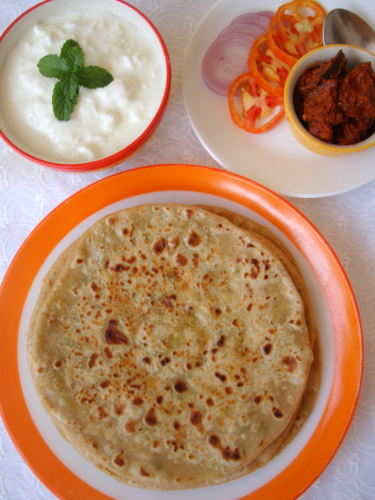 Aloo Paratha ~ Stuffed Indian Flatbread