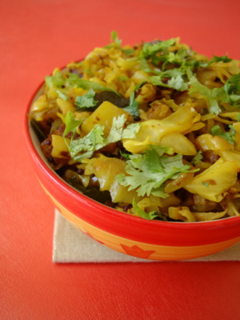 Aloo Patta Gobhi Sabzi - Potato Cabbage Stir Fry Recipe