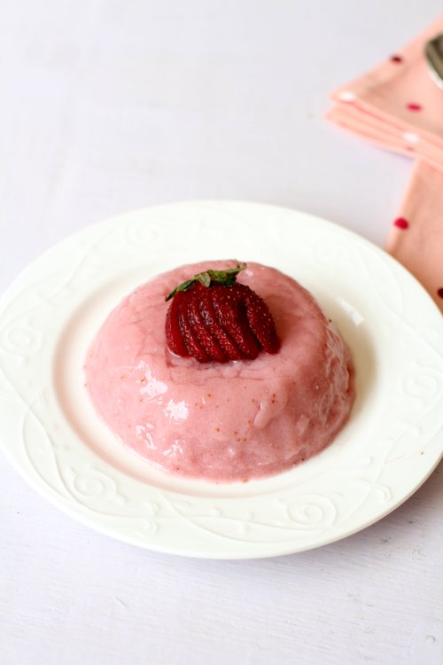 strawberry pudding