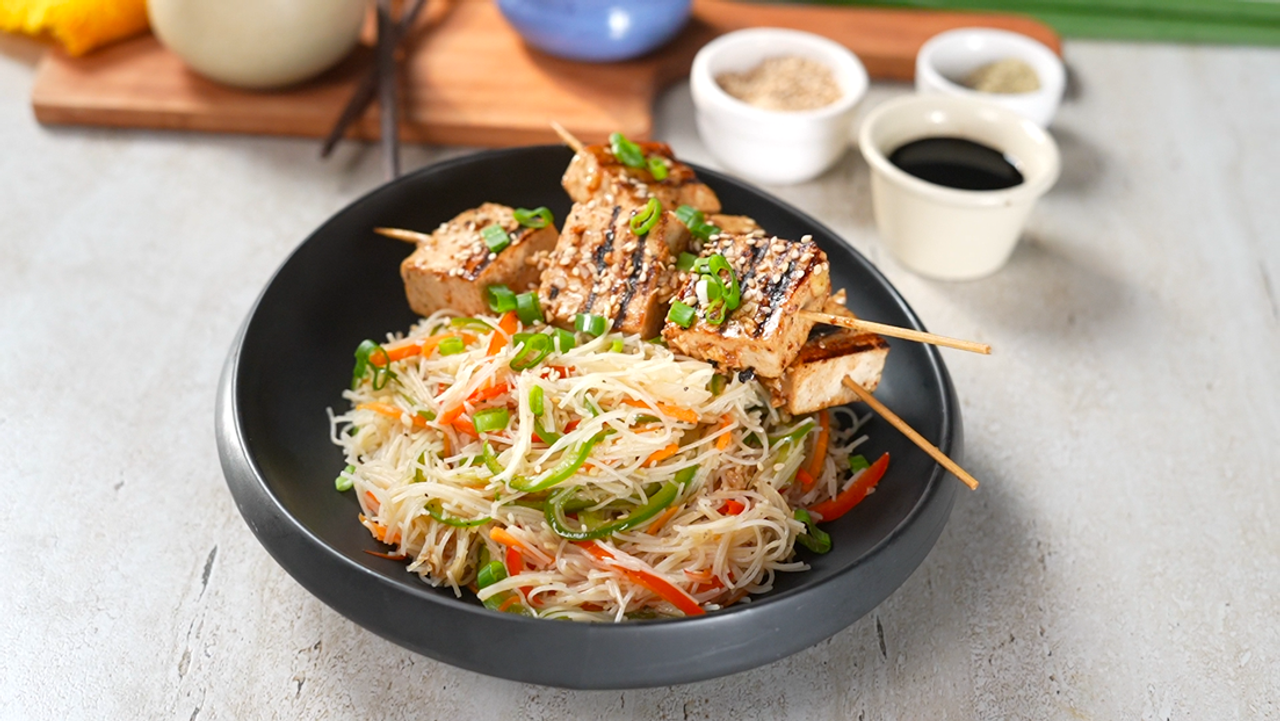 Bbq Tofu With Rice Noodles