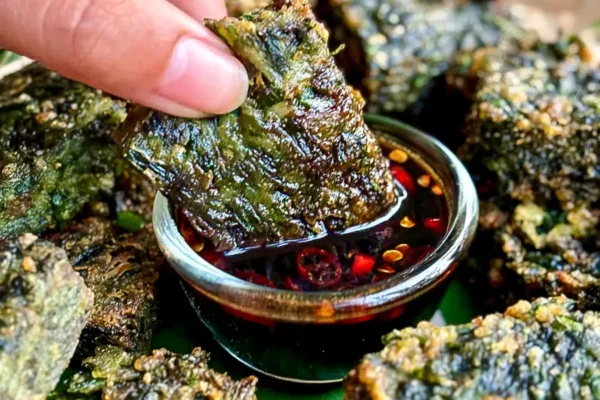 Best Thai Chive Pancake Recipe (Gui Chai Tod) Thai chive pancake, gui chai tod, is dipped into a soy-based dipping sauce.