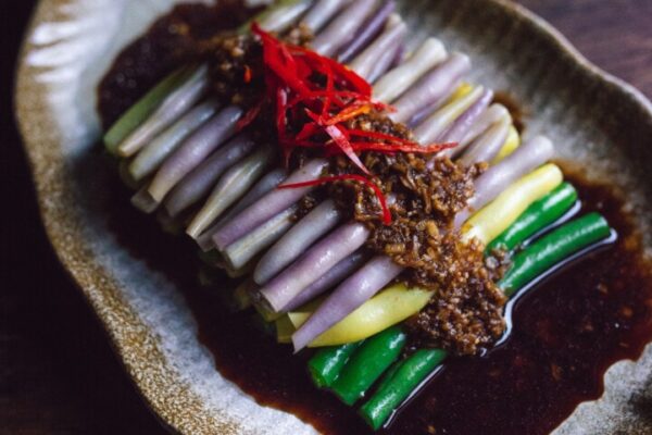 Blanched purple green beans with fragrant ginger soy dressing 姜蓉豆角