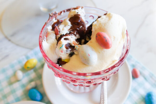 how to make an Easter trifle ♥ bakeat350.net