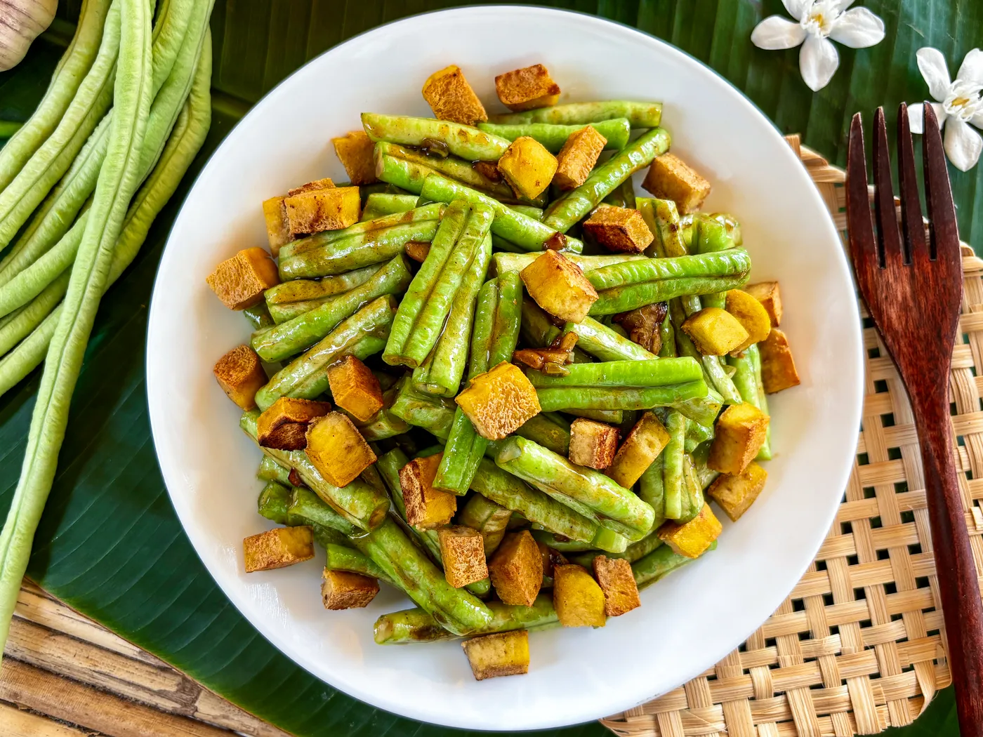 Easy Long Beans Stir-Fry with Tofu