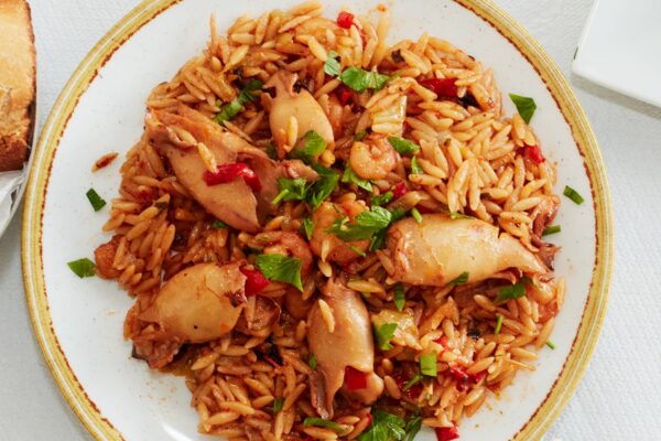 Greek Kritharoto Recipe (Tomato Orzo With Squid and Shrimp) Greek Kritharoto Recipe (Tomato Orzo With Squid and Shrimp)