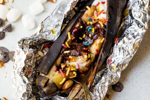 Grilled Bananas in Foil (Perfect for Camping) Grilled Bananas in Foil (Perfect for Camping)