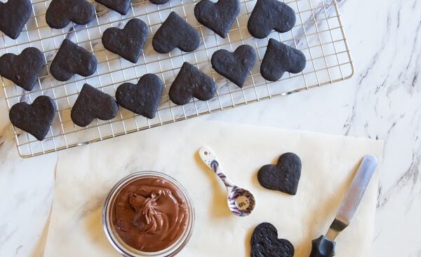 Heart-Shaped Chocolate Hazelnut Sandwich Cookies Heart-Shaped Chocolate Hazelnut Sandwich Cookies