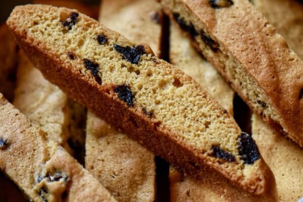 Italian Cherry Biscotti: Easy Recipe