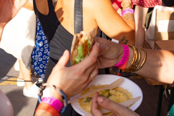 Lyon Streetfood Festival: Frankreichs größtes Genuss-Event – 5 Tage Sterneküche, Promiköche, Live Acts und Konzerte Lyon Streetfood Festival: Frankreichs größtes Genuss-Event – 5 Tage Sterneküche, Promiköche, Live Acts und Konzerte