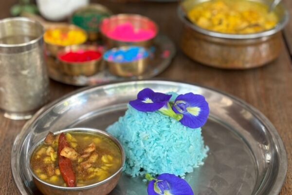 Neelkantha Pulao, a rice offering for the divine with blue butterfly pea flowers – IshitaUnblogged Neelkantha Pulao, a rice offering for the divine with blue butterfly pea flowers.