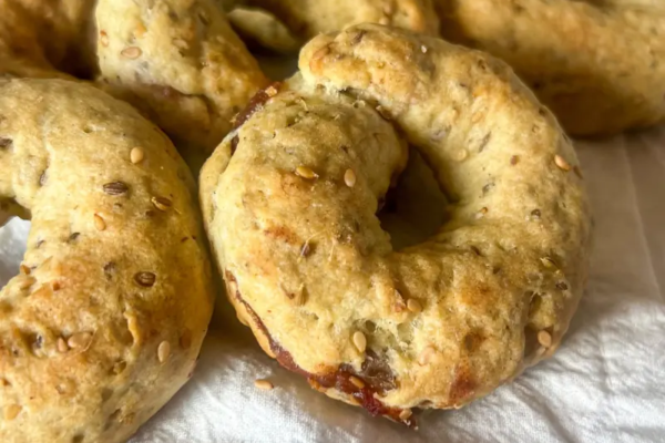 Palestinian Date Ring Cookies – Fufu’s Kitchen Palestinian Date Ring Cookies - Fufu's Kitchen