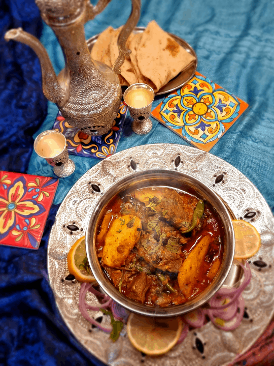Aaloo Gosht (Meat & Potato Curry)