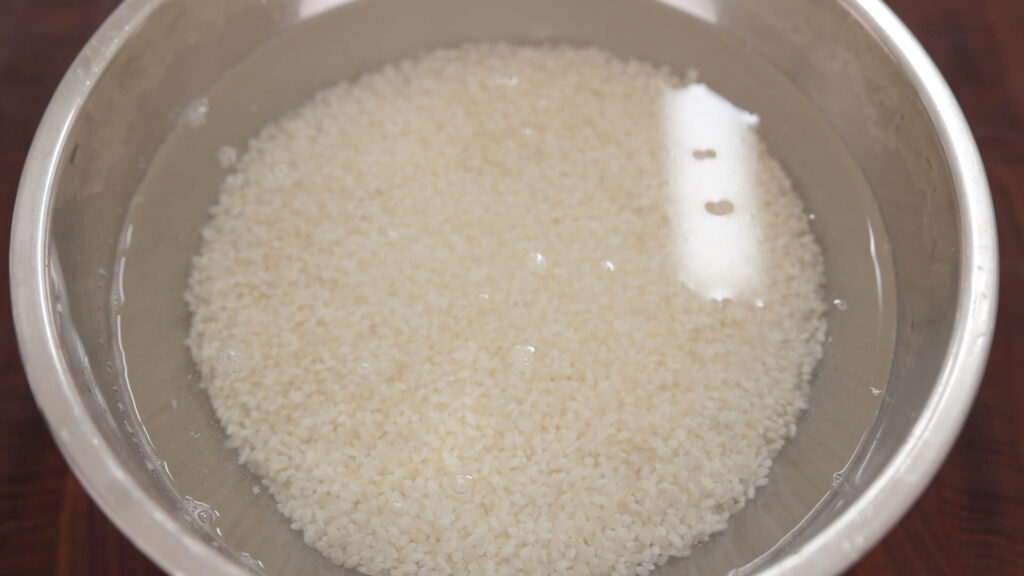 Soaking the Rice In Water