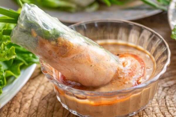 Vietnamese Salmon Spring Rolls (Salmon salad) Vietnamese Salmon Spring Rolls (Salmon salad)
