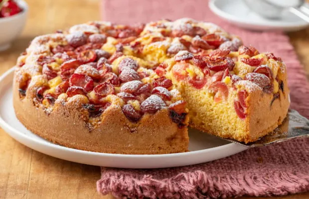 Fresh Cherry Cake (cherry cake) 1 Fresh Cherry Cake (Bolo de Cerejas) Recipe