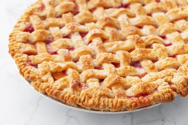 Fresh Peach Pie with Vanilla Bean