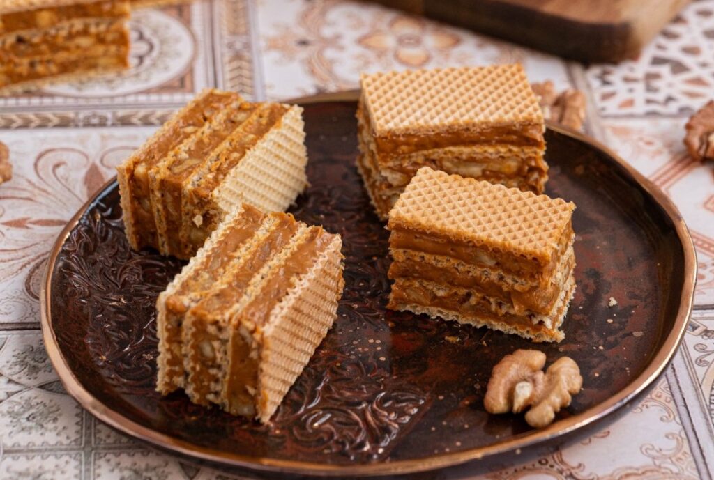 Napolita with walnuts - from the secrets of Chinese cuisine