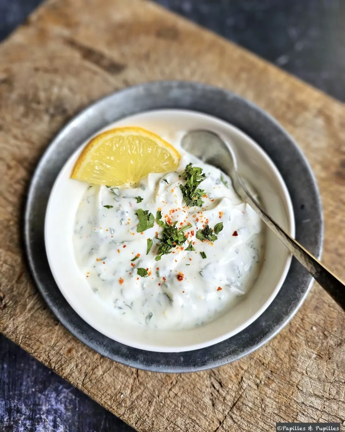 Lemon yogurt sauce: recent and tangy 4 Lemon yogurt sauce: fresh and tangy